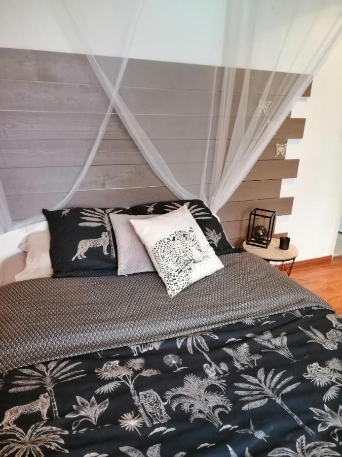 Bed and Breakfast Les Bichettes à Mortagne-sur-Sevre Extérieur photo